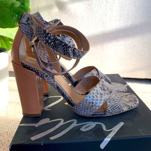 Banana republic snakeskin strappy ankle wrap block heels